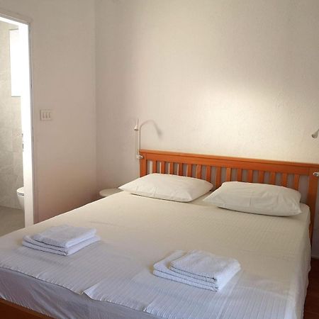 Apartments Angela Makarska Rum bild