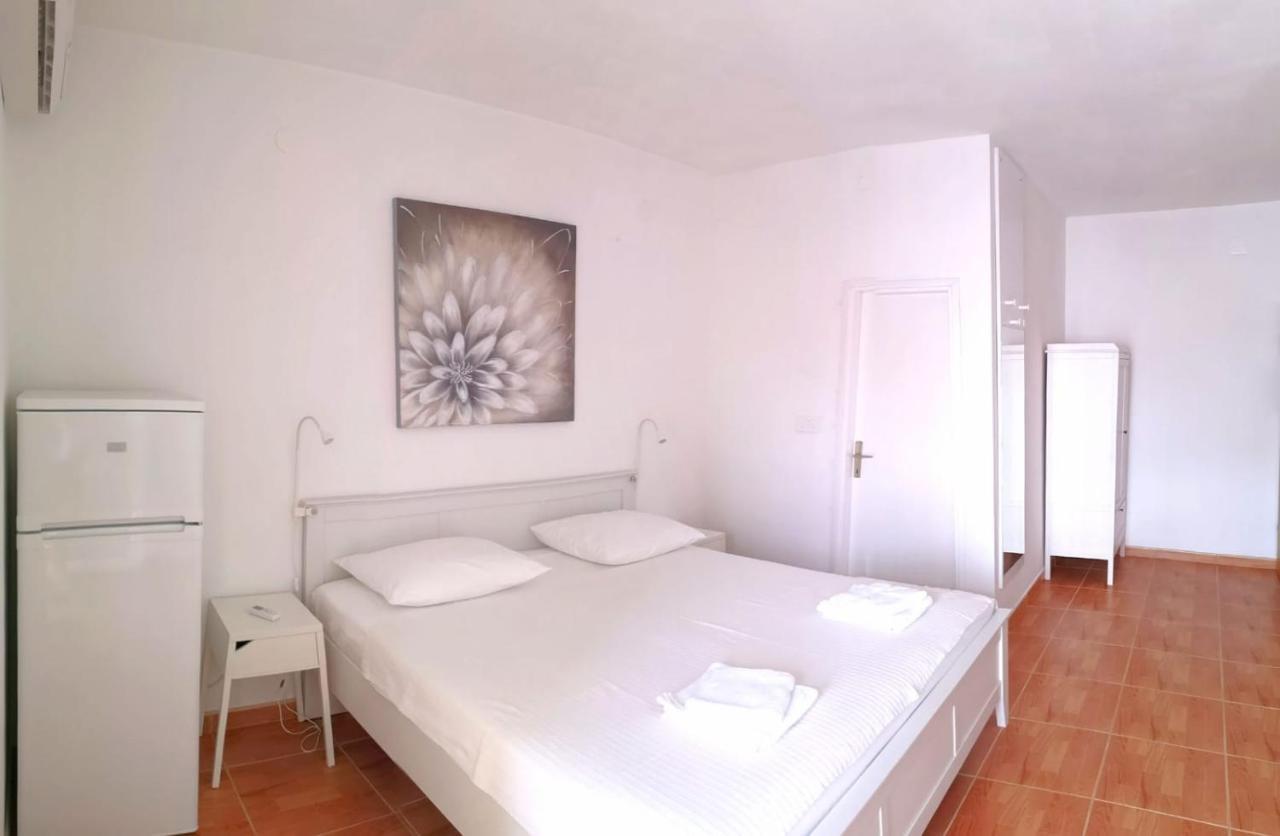 Apartments Angela Makarska Exteriör bild