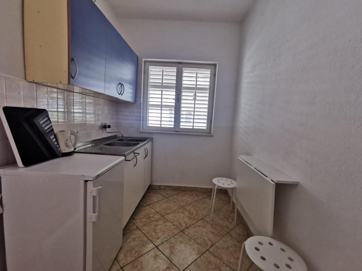 Apartments Angela Makarska Rum bild